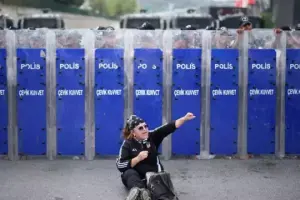CHP’yi kim/ler neden hedef alıyor?