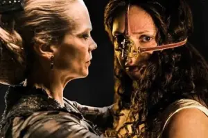 “Öteki”nin Hikâyesi Çirkin Üvey Kardeş: Cinderella’ya karşı Elvira