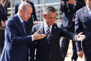Siyasetin kırılgan zemini: Mazlumluk ve güç ikilemi
