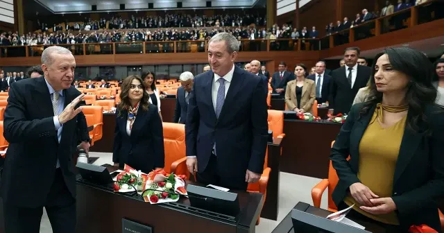 Dem Parti’ye çullanmanın hafifliği