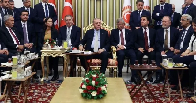 Vahşi kapitalizm ve demokrasinin reklam çekimleri