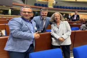 Demokrasiyi canlandırma arayışları