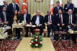 Vahşi kapitalizm ve demokrasinin reklam çekimleri