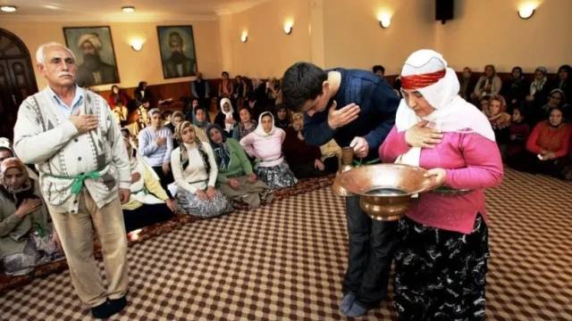 Anadolu Aleviliği’nin ebruli yapısı (3): Ebrulikteki inanç renklerinin mahiyetindeki siyasal etki