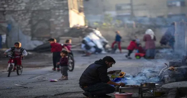 Kentte yoksulluğun mekânsal etiği: Sadaka mı, hak mı?