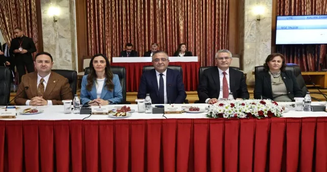 Yeni sürecin ilk büyük krizi: CHP’nin İmralı kararı