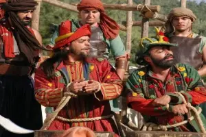 Hacivat Karagöz neden öldürüldüyse Ezel Akay o yüzden linç ediliyor