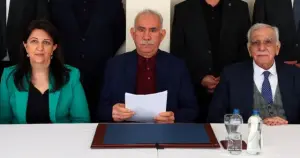 Öcalan, DEM Parti, dağda kart kurttan Kürde