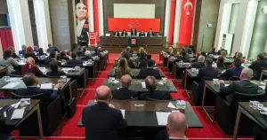 CHP’nin yeni gölge kabinesinin* düşündürdükleri