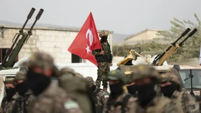 Dış politikada yeni motto: Yurtta barış, dünyada barış, Suriye’de savaş…