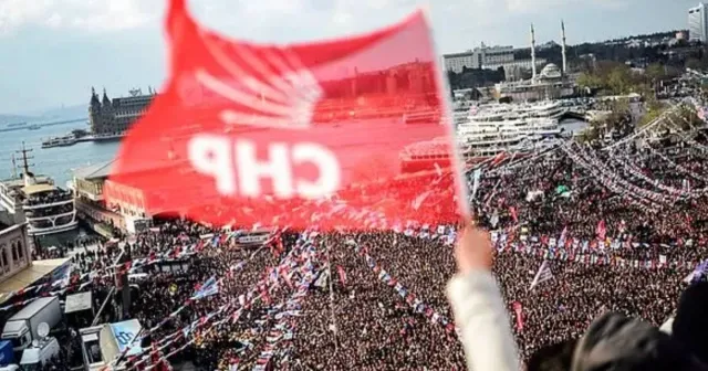 CHP sağa açılmayı yanlış mı anladı acaba?