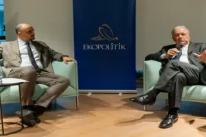 Dimitris Avramapoulos Eko Politik’te: Komşuluk hukuku üzerine