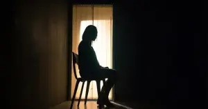 Kapının eşiğinde kalan hayat