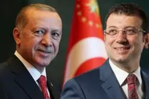 Sarayın memurları, sokağın siyasetçileri