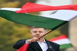 Macaristan’da kapı aralandı