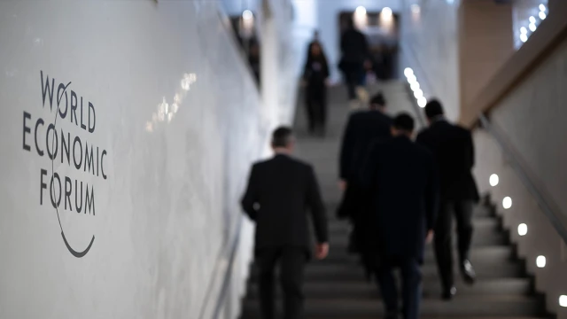 ​​​​​​​Canavarlar zamanında mıyız?