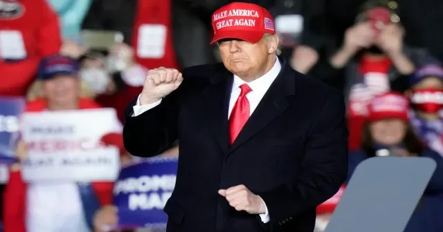 Dünyanın önünde dans eden narsistik ‘süper güç’