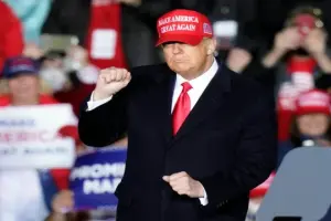 Dünyanın önünde dans eden narsistik ‘süper güç’