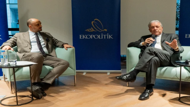 Dimitris Avramapoulos Eko Politik’te: Komşuluk hukuku üzerine