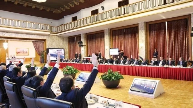 Meclis Raporu: Silahsızlanma var, Kürt barışı belirsiz