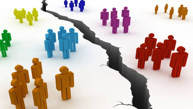 “Kabe’de Hacılar” sahiden ortak ses mi?