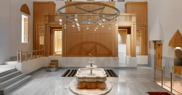 Zeyrek Çinili Hamam