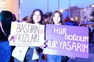 8 Mart: Özgür insanın doğum günü